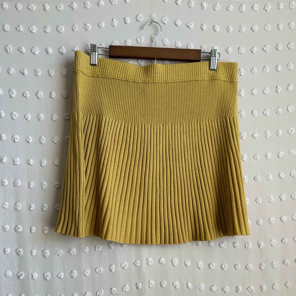 NWT Aerie Take Charge Ribbed Sweater Mini‎ Skirt Sz XL Yellow Gold